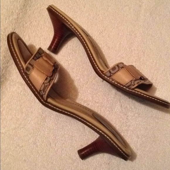 Sandals - Picture 2 of 3